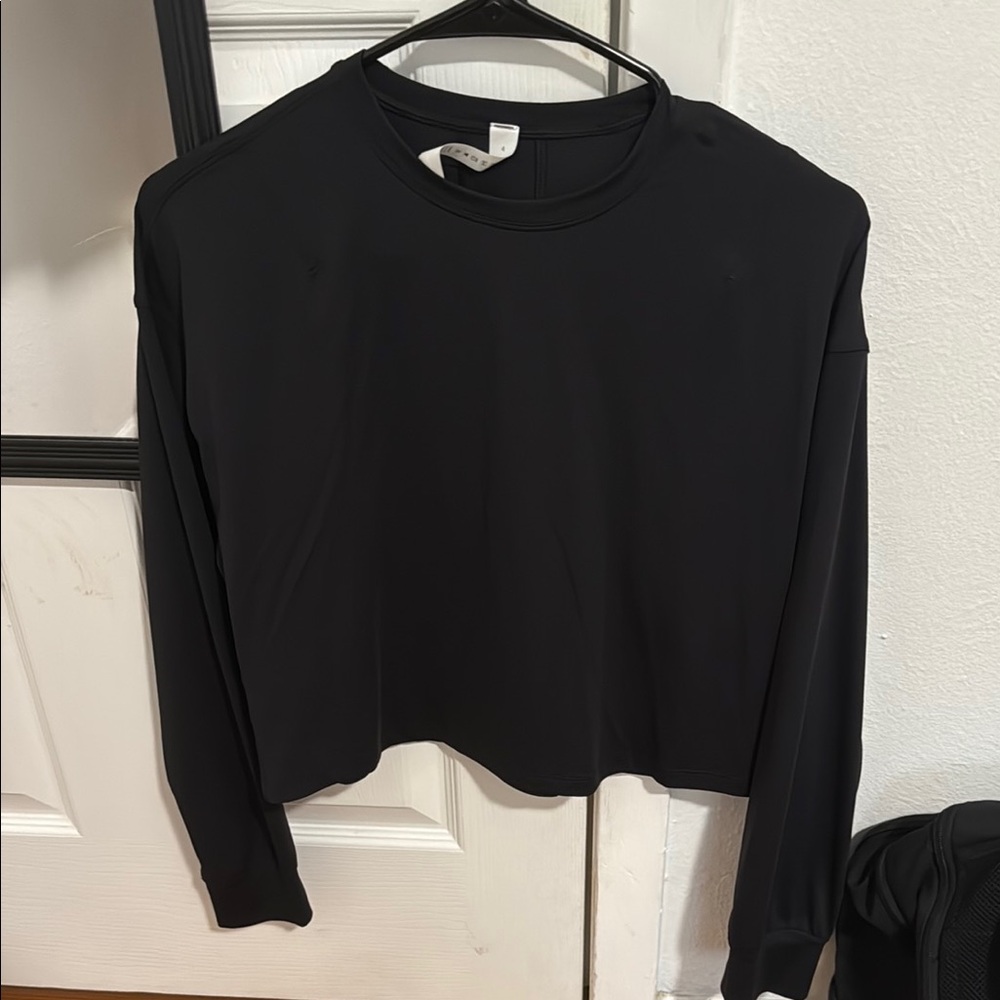 Lululemon Black Long Sleeve Women's Top